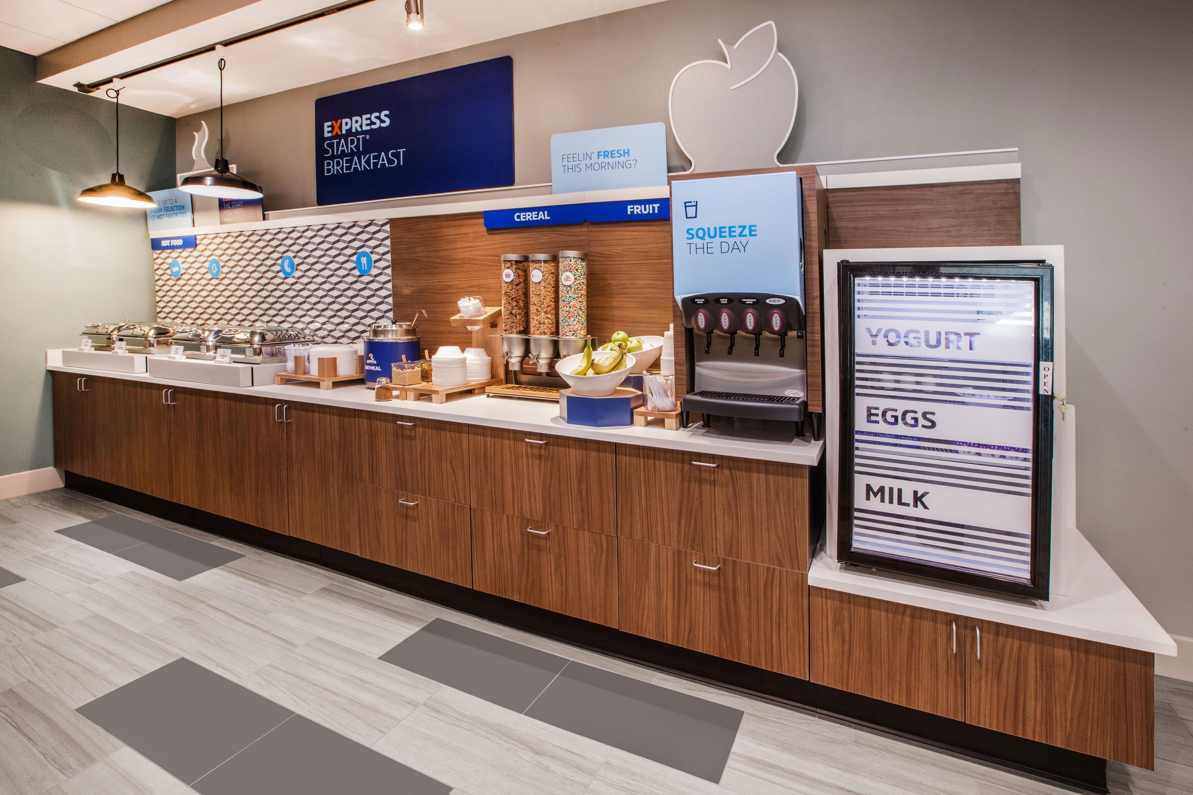 Holiday Inn Express & Suites Watsonville By Ihg Экстерьер фото