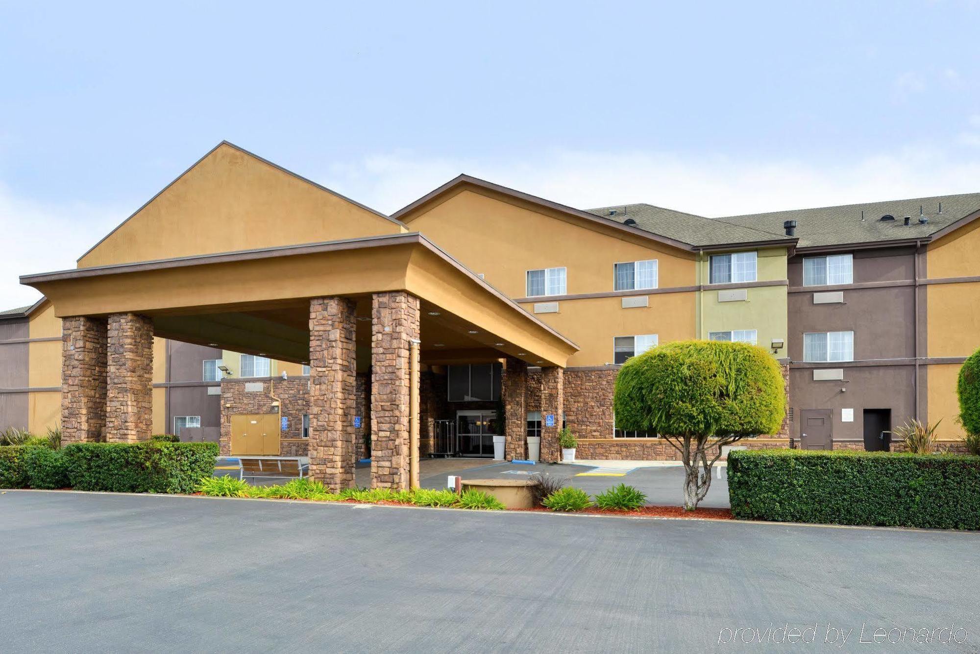 Holiday Inn Express & Suites Watsonville By Ihg Экстерьер фото